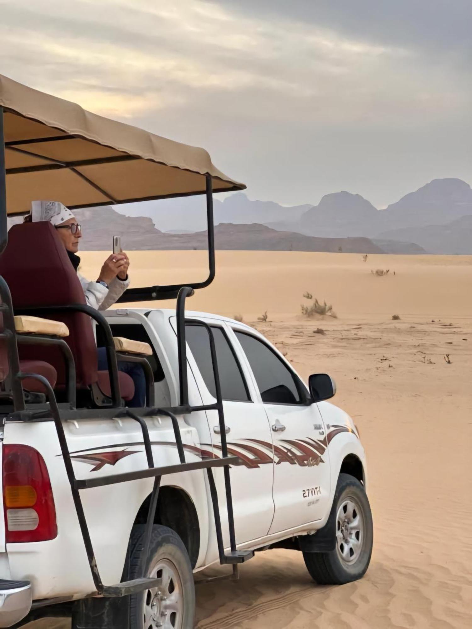 Rum Royal Flower Luxury Camp Wadi Rum Eksteriør bilde