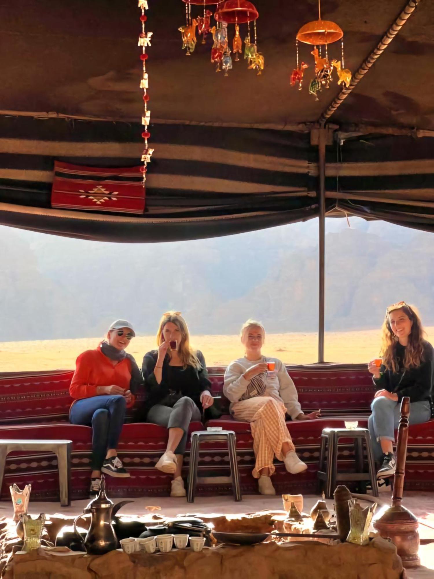 Rum Royal Flower Luxury Camp Wadi Rum Eksteriør bilde