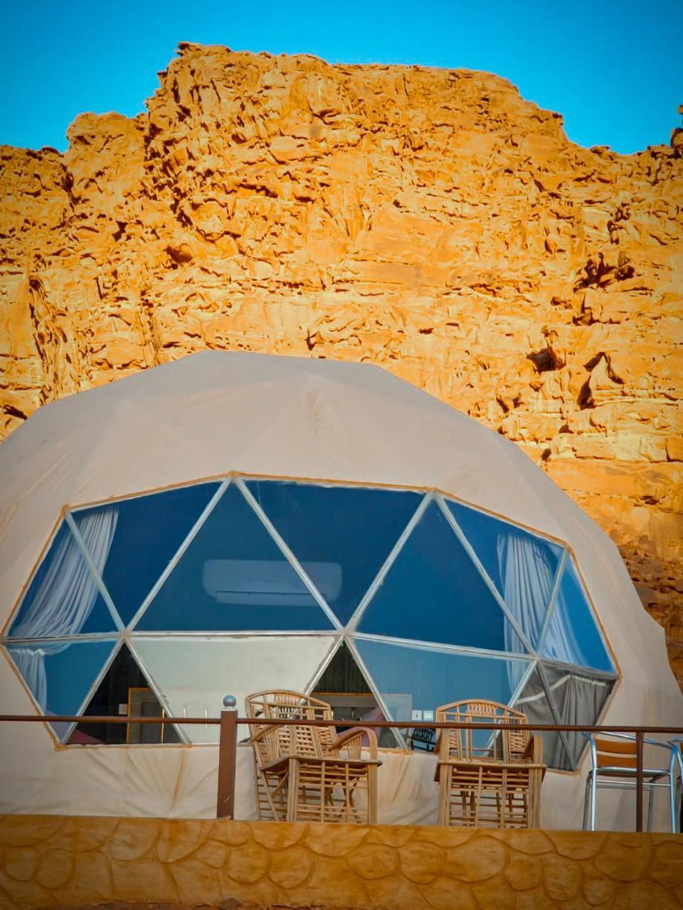 Rum Royal Flower Luxury Camp Wadi Rum Eksteriør bilde