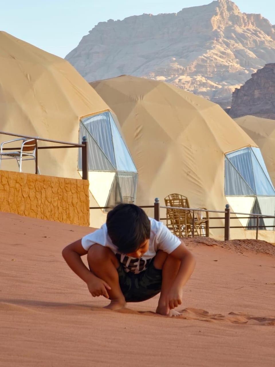 Rum Royal Flower Luxury Camp Wadi Rum Eksteriør bilde
